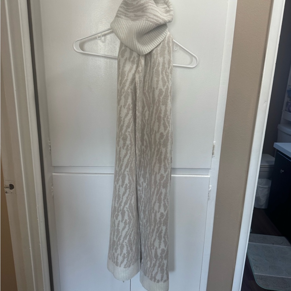 Express Cream and Tan Knit Beanie and Scarf